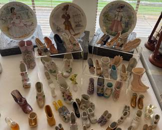 Mini and tiny porcelain shoes and Limoges collector plates