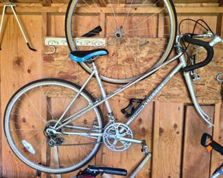 80's Peugeo racing bike