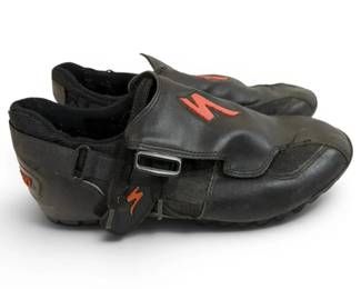 Size 10 Mens Specialized Cycling Shoes w Clipless Inserts