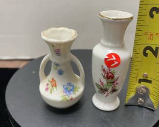 2 mini vases