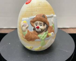 Emmett Kelly Flambro Collectible Egg