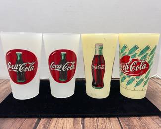 4 vintage Coca Cola plastic cups