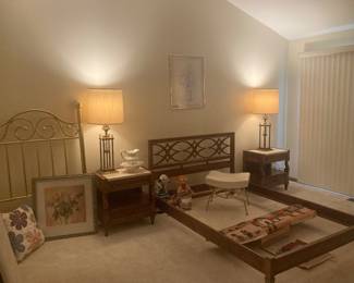 Bedroom set in superb condition by J.L. Metz Furniture Co.