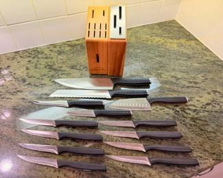 Select by Calphalon 14 piece knife block set, Like New
