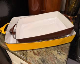 Vintage Dansk enamel roasting pans in excellent condition