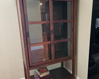 display cabinet
