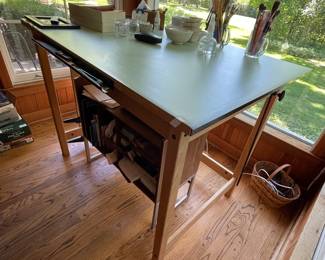 Drafting table