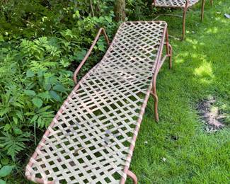 Vintage Brown Jordan chaise lounge