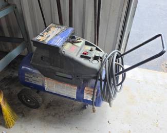 Air compressor