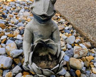 Resin yard frog