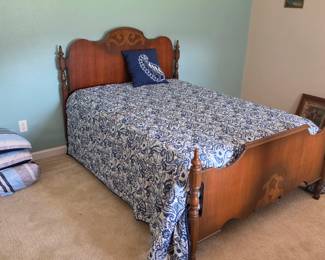 Full size bed