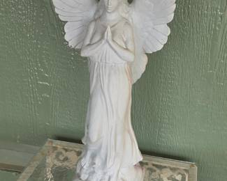 Angel figure