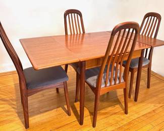 Danish Mid-Century Modern Teak Refectory Extension Dining Table Lot #: 5