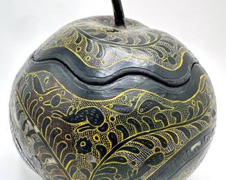 Vintage Mexican Folk Art Hand Painted Lacquered Gourd Covered Bowl Lot #: 79