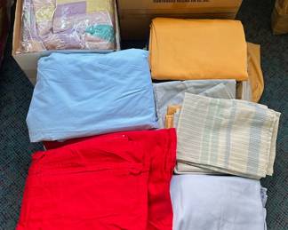 Dozens Of Linens: Sheets, Pillow Cases, Dust Ruffles & Blanket Lot #: 166