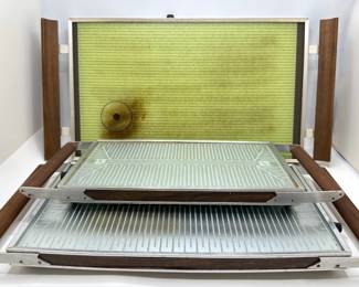 3 Vintage Cornwall Salton Hotray Electric Hot Plates Lot #: 129