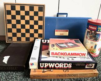 Vintage Games: Monopoly, Backgammon, Chess, Tinker Toys, Upwords, Scrabble & More Lot #: 141