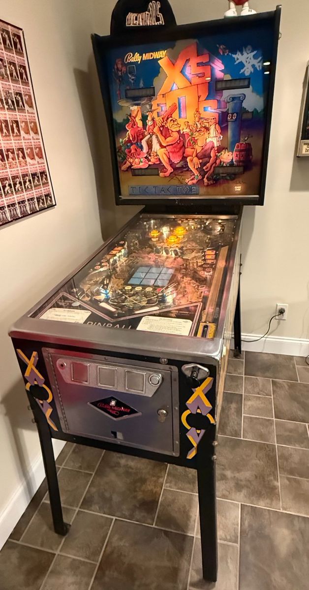 Bally Midway X's and O's Pinball Machine