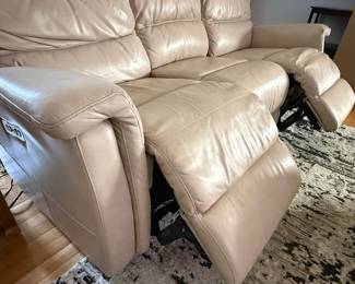 Leggett & Platt Power Double Recliner Sofa