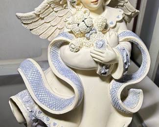 Sarah's Angels "Payton" Angel Figurine 2002
