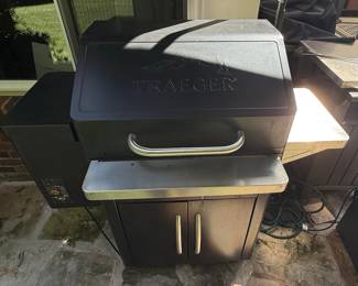 Traeger Silverton 620 Pellet Grill