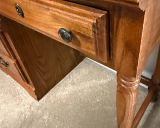 Oak Finish 7-Drawer Dresser and Desk