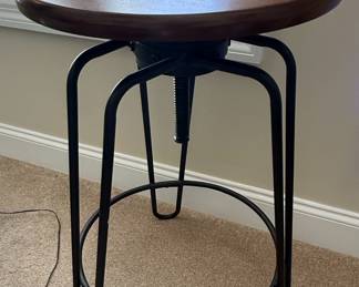 Industrial Style Adjustable Swivel Bar Stool