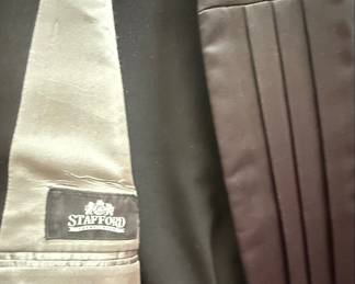 Stafford Men's Black Tuxedo Jacket