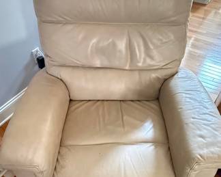 Leggett & Platt Power Recliner