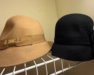 Women's Vintage Cloche and Wide-Brim Hats Assortment