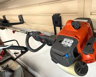 Husqvarna 128CD String Trimmer