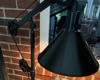 Descartes Pulley System Table Lamp