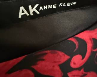 XSCAPE by Joanna Chen and Anne Klein Black Floral Dress