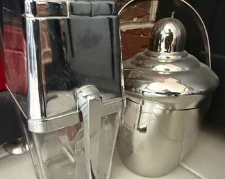 Metrokane Rabbit Retro Ice Crusher Style