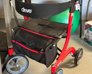 Drive medical Nitro sprint rollator