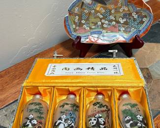 Chinese snuff bottles, vintage hand painted gold leaf embossed Geisha condiment dish