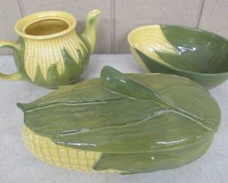Shawnee Corn Casserole Bowl, Teapot, & Bowl