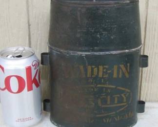 Early Falls City Minnow Bucket