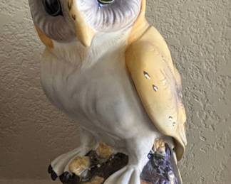 Collection of Franklin Mint Ceramic Owl Figurines third image