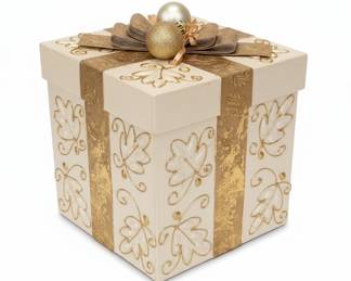 Assorted Holiday Decorative Items third image