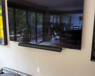 Several Flat Screen TV's