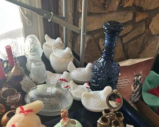 Several hens on nest