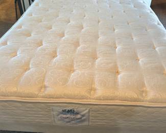 Another nice bed set with MCM headboard