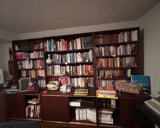 Beautiful two piece bookcases (3)