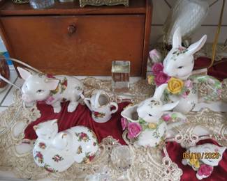 Royal Albert Old Country Roses Tea Set & Decor