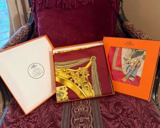 Hermēs Scarves with Boxes