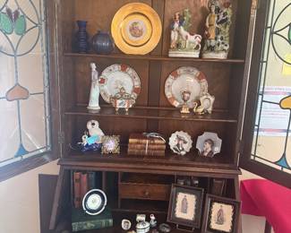 Traditional Secretary Cabinet with Stained Glass Door