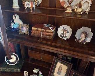 Decorative Collectibles