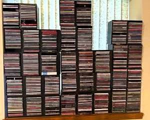 Huge Lot of Assorted Music CDs – Hundreds of CDs in Jewel Cases