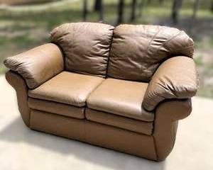 La-Z-Boy Leather Loveseat – Brown Leather Upholstered Two-Seat Sofa